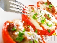 Рецепта Пълнени печени домати с гъби и сирене моцарела